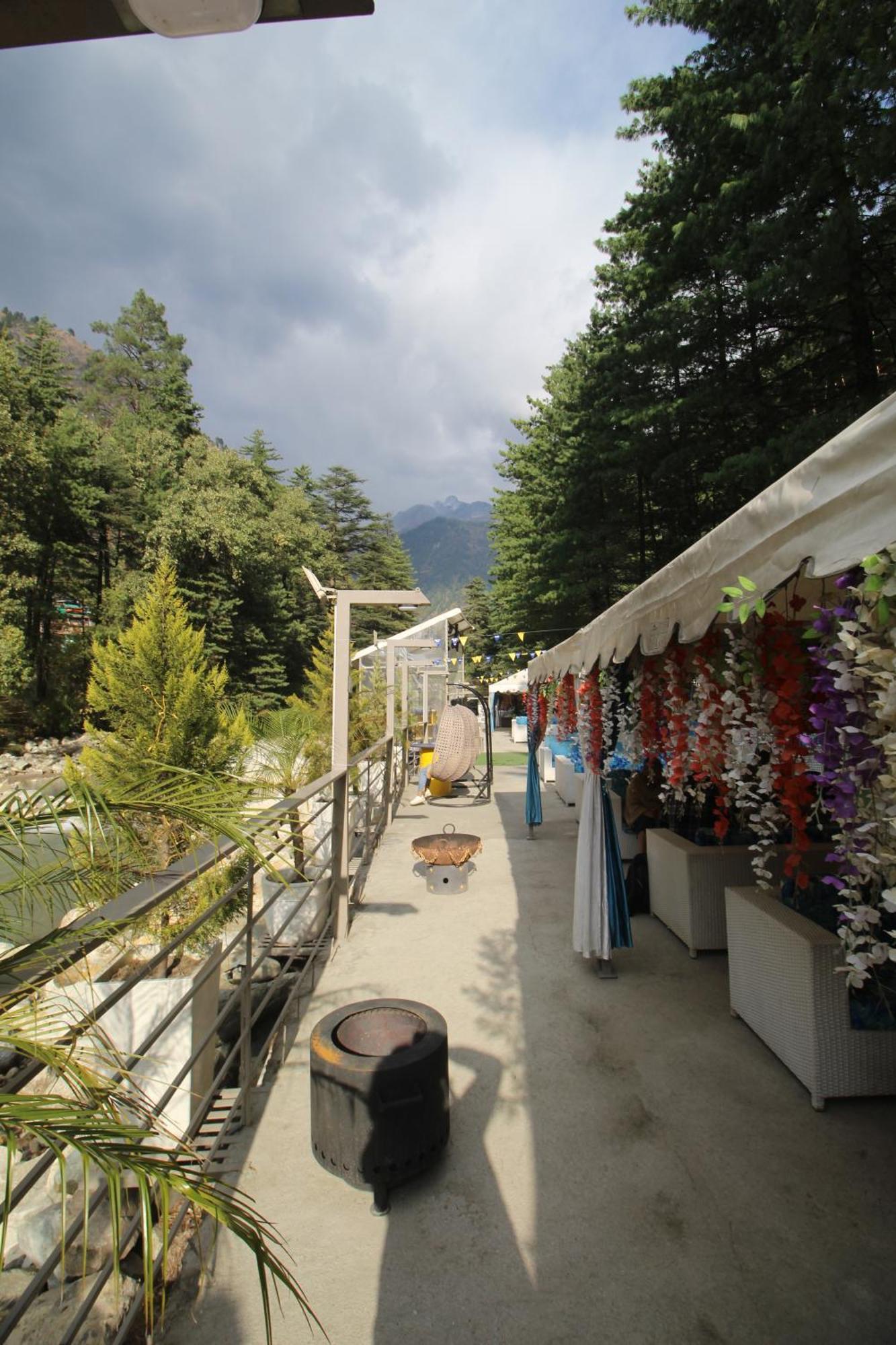 Moksha Riverside Resort Kasol Zewnętrze zdjęcie